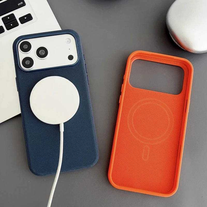 غطاء مغناطيسي منسوج بتقنية أصل - مراجعة Wireless Charger وسعره