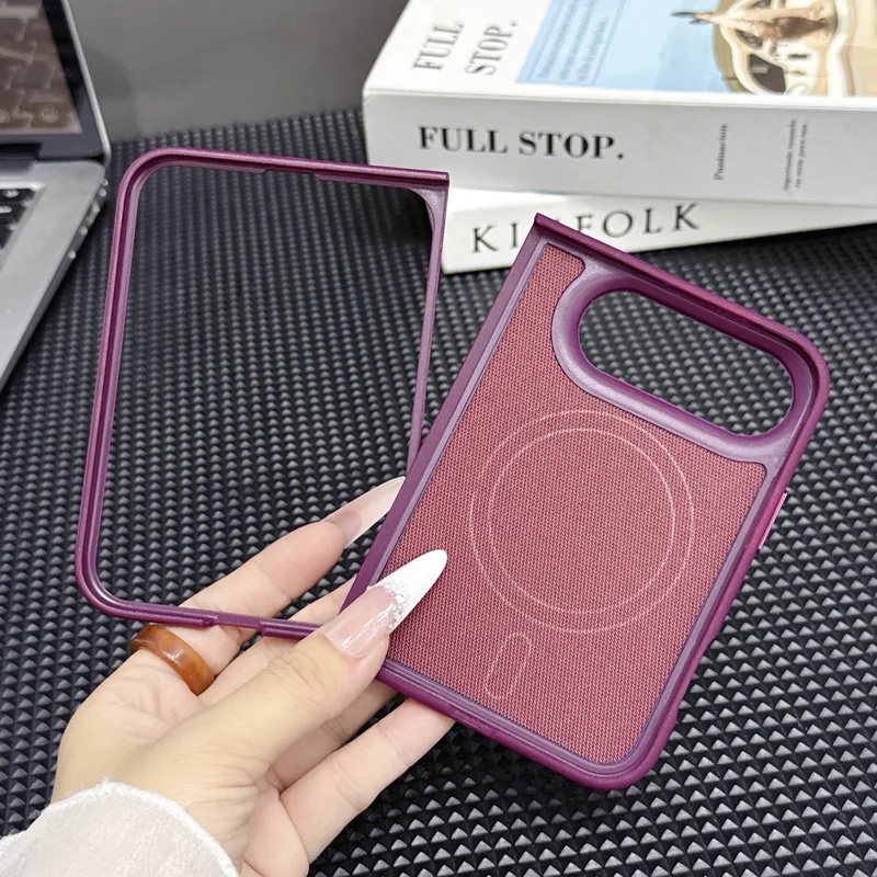 حافظة أصلية بتقنية النسيج المغ - مراجعة Wireless Charger وسعره